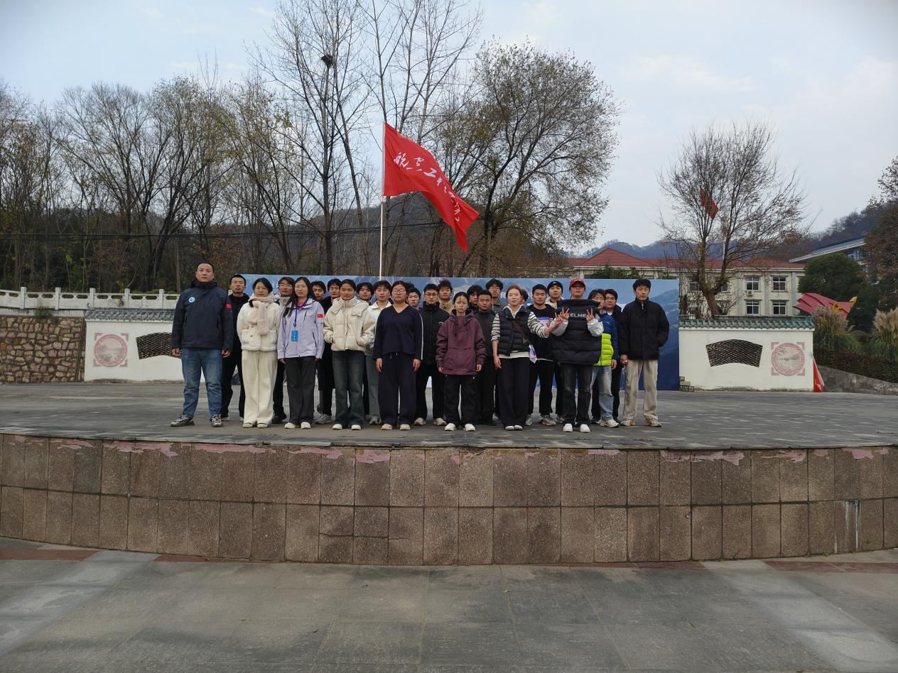 图片2.jpg 图片2.jpg