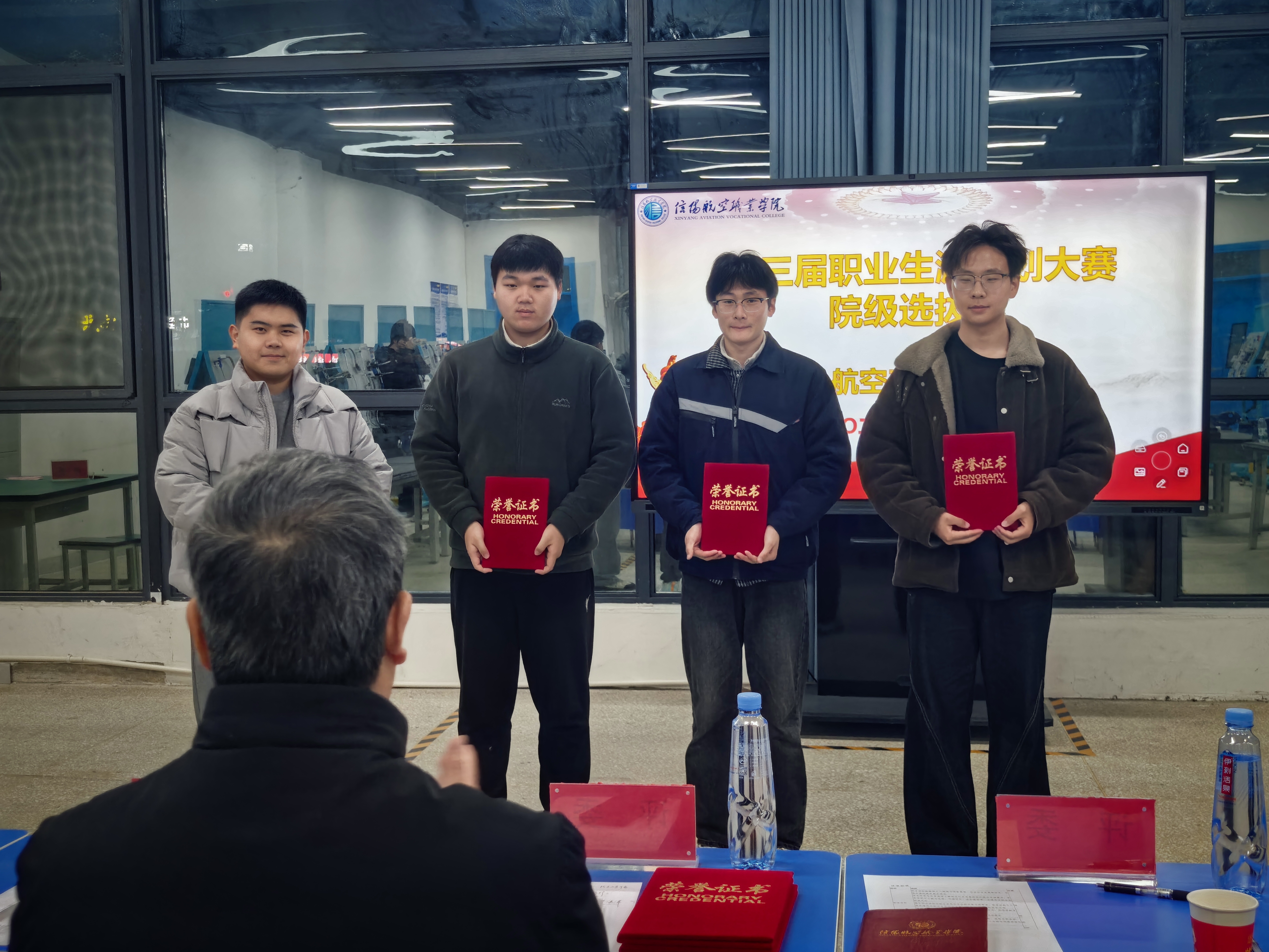 图片9.jpg 图片9.jpg